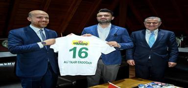 Bakan Osman Akn Bak ve Bilal Erdoan'dan Bursaspor'a ziyaret