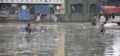 Pakistan'da iddetli ya ve frtna: 38 kii hayatn kaybetti