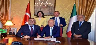 Bakan Urso: Trkiye de Avrupamzn bir paras