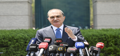 AK Parti Szcs elik'ten zgr zel'e 'cunta' tepkisi: nce CHP siyasetini demokratikletir