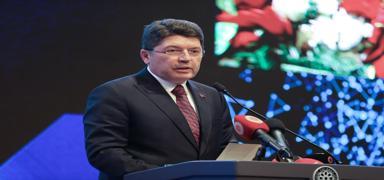 Bakan Tun�'tan Cumhurba�kan� Erdo�an'a hakaret edilmesine tepki: A��r bir sayg�s�zl�k