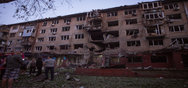 Kiev'e dron ve fze yamuru: Rus gleri gece boyunca saldrd