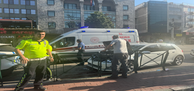 Bursa'da otomobilin arpt polis memuru ar yaraland