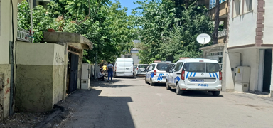 Eini ve 2 ocuunu yaralayan pheli camide yakaland