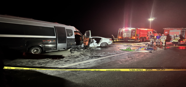 Ankara'da otomobil ile minibsn arpt kazada 1 kii ld, 1 kii yaraland