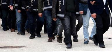Ankara'da vize ebekesine operasyon: 10'u memur 30 pheliye gzalt