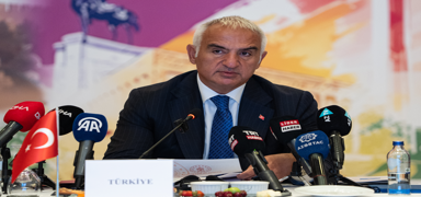 Bakan Ersoy, Ankara'nn  '2026 Trk Dnyas Turizm Bakenti' ilan edildiini duyurdu