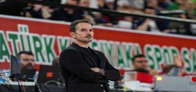 Karyaka duyurdu! Ahmet ak ile yollar ayrld