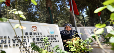 Silah arkadalar ehit polisin annesini 9 yldr yalnz brakmyor