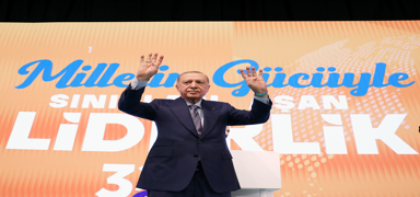 Anlam i�in verilen m�cadele: �Malazgirt ruhu� ve yeni Kud�s Pakt�