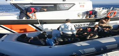 Balkesir aklarnda 16 dzensiz gmen yakaland