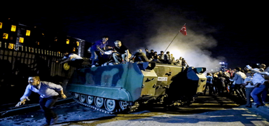 FET�'c� hainlerin kalk��mas�na ge�it verilmedi