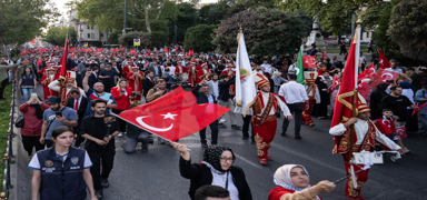 stanbul'da 15 Temmuz mesaj