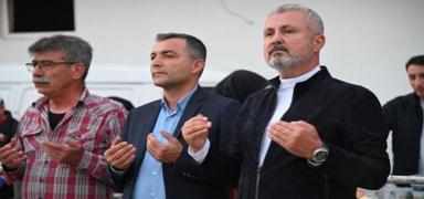 Eski bakan istifa etti
