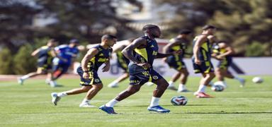 Fenerbahe, yeni sezona hazrlanyor