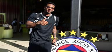 Fenerbahe'de yeni transfer Jhon Duran kampa katld