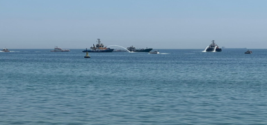 �stanbul'da Ambarl� a��klar�nda gemide ��kan yang�n hasara neden oldu