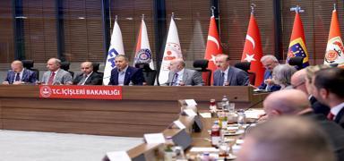 H�z levhalar� ve sahipsiz hayvanlara ili�kin toplant� yap�ld�