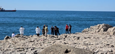 Zonguldak'ta denizde kad�n cesedi bulundu