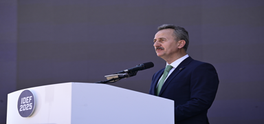 Savunma Sanayii Ba�kan� G�rg�n: IDEF'i d�nyan�n en b�y�k ilk �� savunma sanayisi fuar�ndan biri yapmay� hedefliyoruz