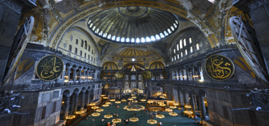 Ayasofya ibadete a��ld��� g�nden bu yana yakla��k 40 milyon ziyaret�iyi a��rlad�