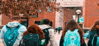 Tercih d�neminde �do�ru� karar: Bug�n ve gelecek aras�ndaki k�pr�