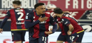 Napoli, Ndoye i�in kesenin a�z�n� a�t�