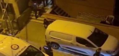 �stanbul'da aile katliam�! Anne ve babas�n� b��aklayarak �ld�rd�