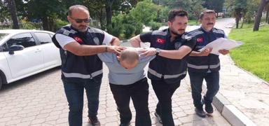 K�rm�z� b�ltenle aran�yordu... 'Demir�zler' organize su� �rg�t� �yesi G�rcistan'da yakaland�