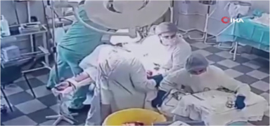 Ameliyat masas�nda deprem! 8,8 depreme operasyonda yakaland�lar