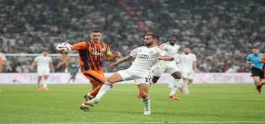 Be�ikta�, Shakhtar Donetsk kar��s�nda tur pe�inde