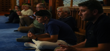 90 bin camiden ayn� dua y�kseldi