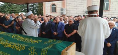Gazeteci Cem K���k'�n babas� Giresun'da defnedildi