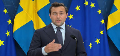 �sve� h�k�meti �srailli a��r� sa�c� bakanlara yapt�r�m uygulamak istiyor