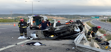 Kuzey Marmara Otoyolu'nda feci kaza: Anne �ld�, e�i ve �ocuklar� yaraland�