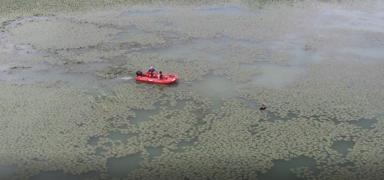 B�y�k�ekmece'de bal�k tutmaya gittikten sonra kaybolan ki�inin cesedi a�a tak�l� �ekilde bulundu