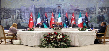 Bakan Erdoan, Meloni ve Dibeybe ile grt