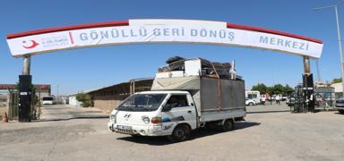 Suriyelilerin g�n�ll� geri d�n��� s�r�yor... ��i�leri Bakanl���: Her detay insan onuruna uygun �ekilde planlan�yor