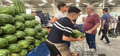 Esnaf kar�� ��kt�... Pazarlarda 'yapay zeka' d�nemi!