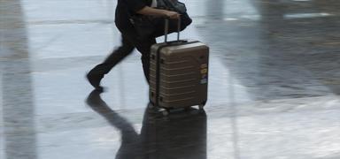 Yeni Zelanda'da yolcu bavulunda �ocuk bulundu