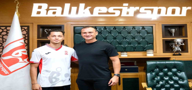 Yekta S�nmez Bal�kesirspor'da