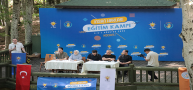 AK Parti'nin gen�lere y�nelik d�zenledi�i '�nsan Haklar� E�itim Kamp�' ba�lad�