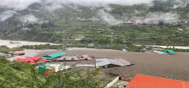 Hindistan'daki selde yaklak 100 kii kayboldu
