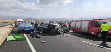 4 ki�i hayat�n� kaybetti