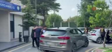 Motosikletli ��pheliler adliyede: Fatih'te kuyumcuyu kur�unlad�lar!