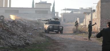 Paris g�r��melerini baltalayan SDG ate�le oynuyor