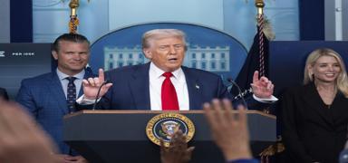 �ngiltere'den AB liderlerine 'Trump'� k�zd�rmay�n' uyar�s�