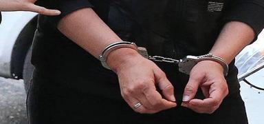 Vicdans�z anne tutukland�! Bir ayl�k bebe�in z�b�n�nda kan izleri...