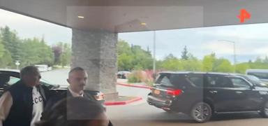 Alaska'daki zirve �ncesi Lavrov'dan k�yafetli mesaj