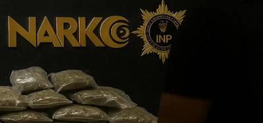 �stanbul'da zehir tacirlerine darbe: 2 ��pheli yakaland�